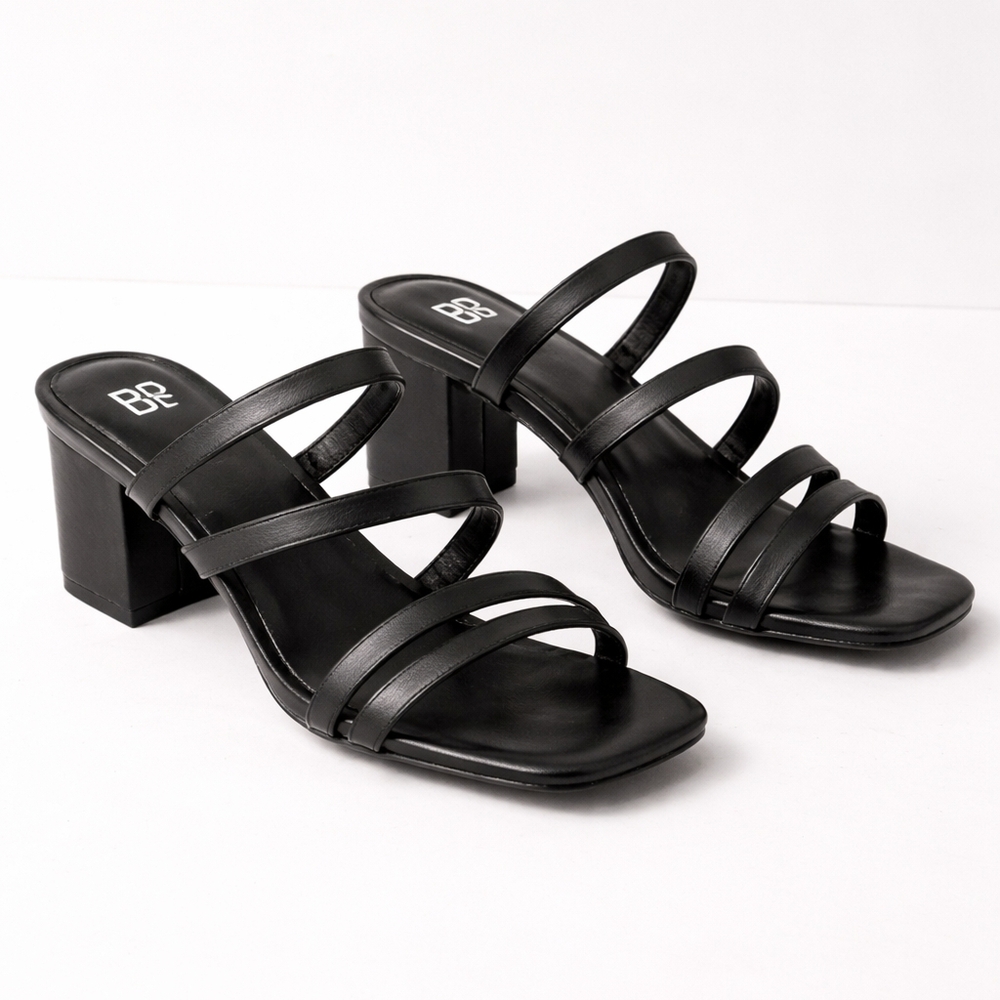 BP Bertie Black Strappy Sandals Womens 7M Minimalist Flat Summer Vacation Casual